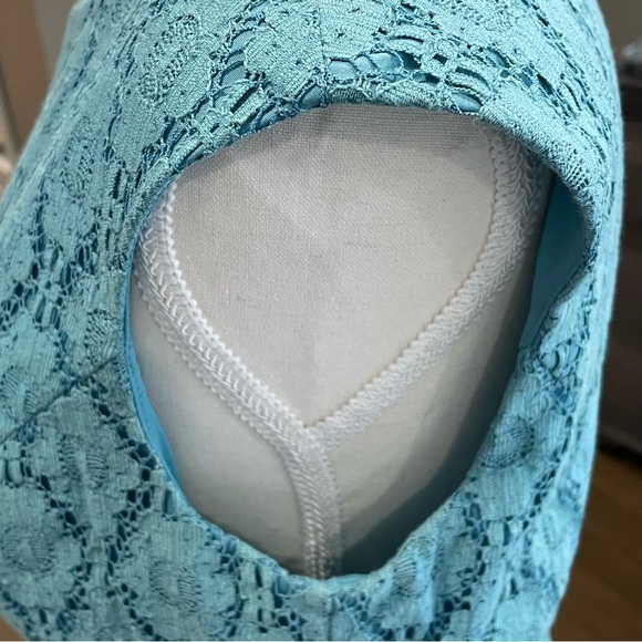 Adrianna Papell Elegant Blue Lace Dress Size 6 - Picture 3 of 8